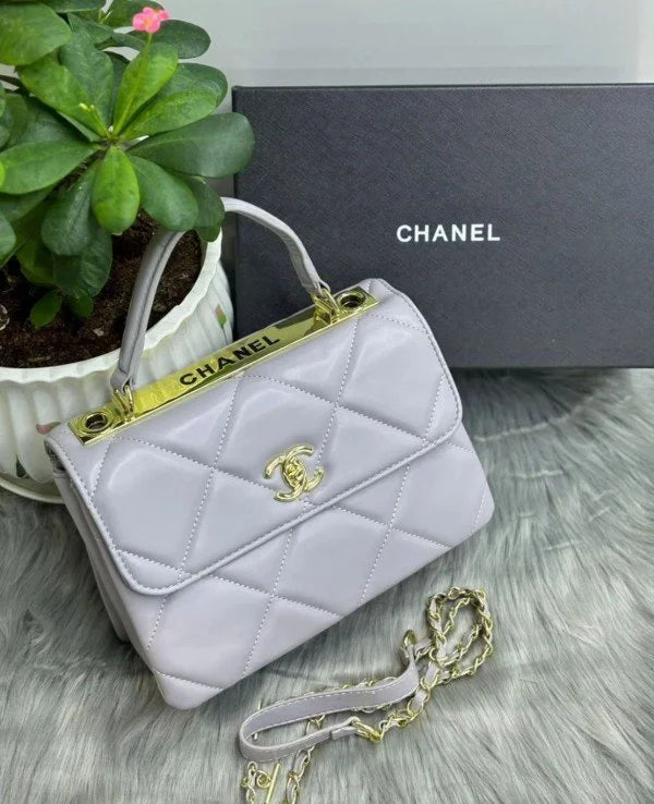 Velmora Classic Shoulder Bag – Noir Signature Edition ( Chanel )