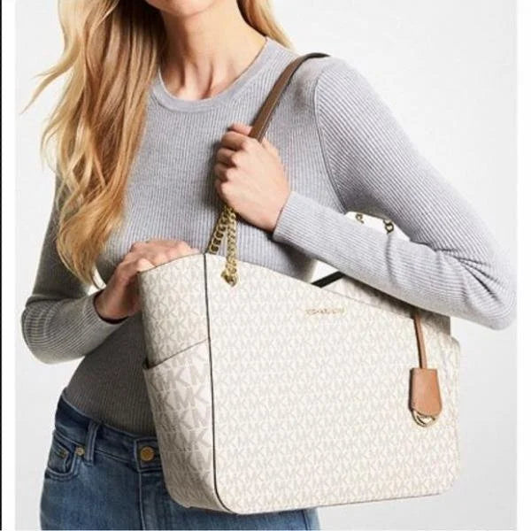 Velmora Jet Set Travel Chain Shoulder Tote Bag – Signature Monogram Luxe Edition