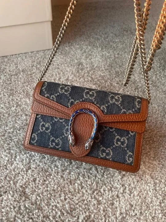 Velmora Dionysus Mini Bag – Signature Chain Luxe Edition