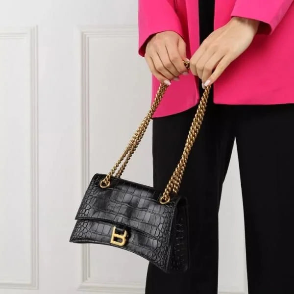 Velmora Crush Chain Bag – Embossed Noir Signature Edition