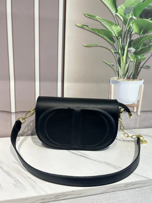 Velmora Oval Camera Bag – Noir Signature Edition ( Dior )