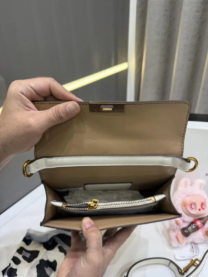 Velmora Uptown Handbag – White & Black, Premium Edition ( Marc Jacobs )