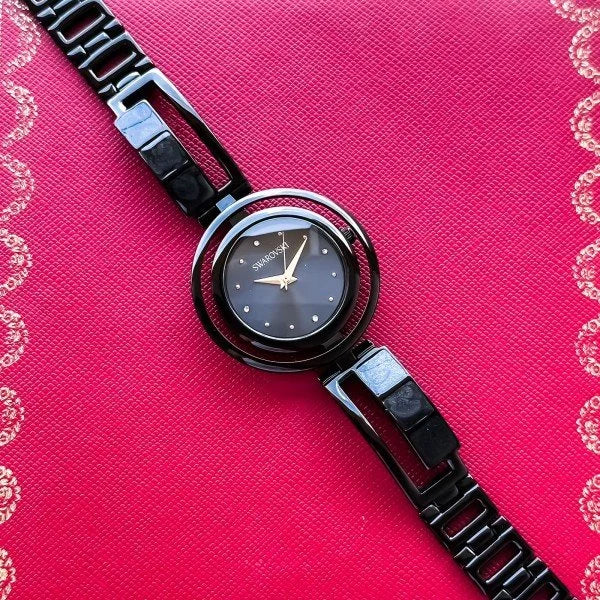 Velmora Crystal Women’s Watch – Radiance Luxe Edition ( Swarovski )