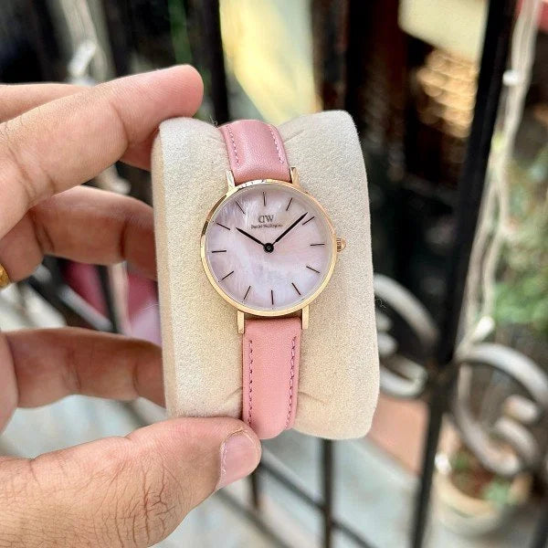 Velmora Classic Minimal Watch – Timeless Luxe Edition (DW)