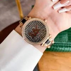 Velmora Signature Women’s Watch – Glam Luxe Edition ( MK )
