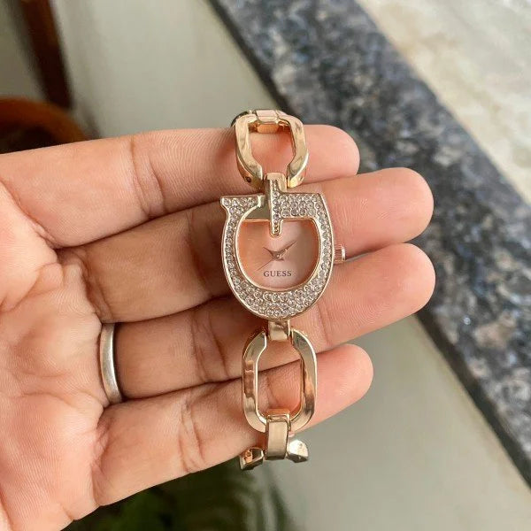 Velmora Signature Women’s Watch – Modern Luxe Edition ( Guess )