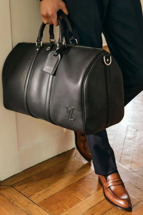 Velmora Keepall Bandoulière Duffle Bag – Black 686 (Louis Vuitton) - Velmora