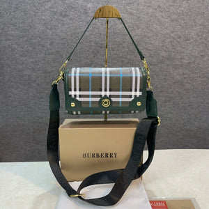 Velmora Vintage Logo Handbag – Heritage Luxe Edition ( Burberry )