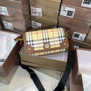 Velmora Vintage Logo Handbag – Heritage Luxe Edition ( Burberry )
