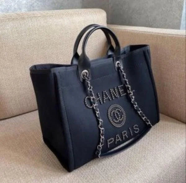 Velmora Pearl Tote Bag – Noir Luxe Edition ( Chanel )